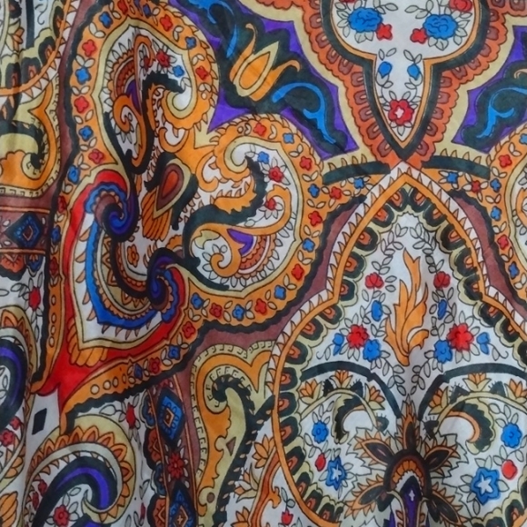 100% SILK SCARF - Picture 2 of 5